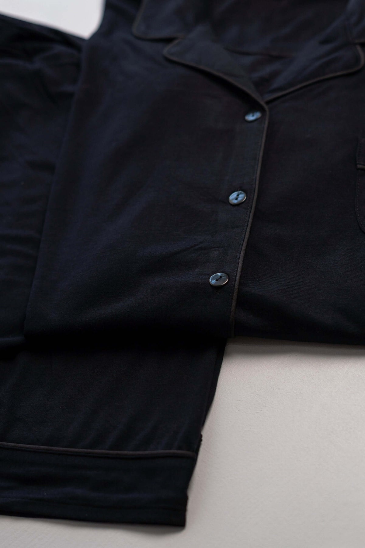 Black monochrome pajamas with buttons 