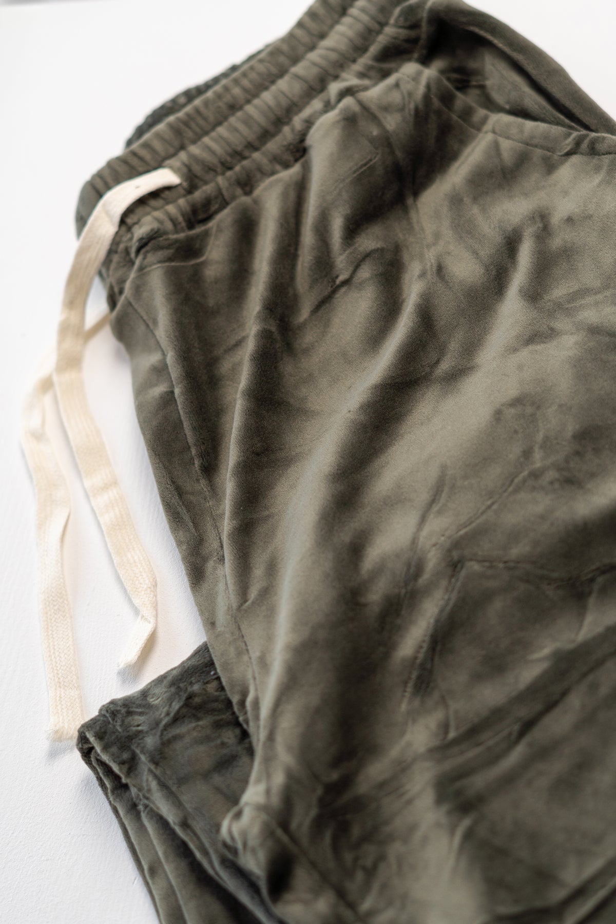 Βελούδινο Jogger Παντελόνι με Τσέπες – Λαδί