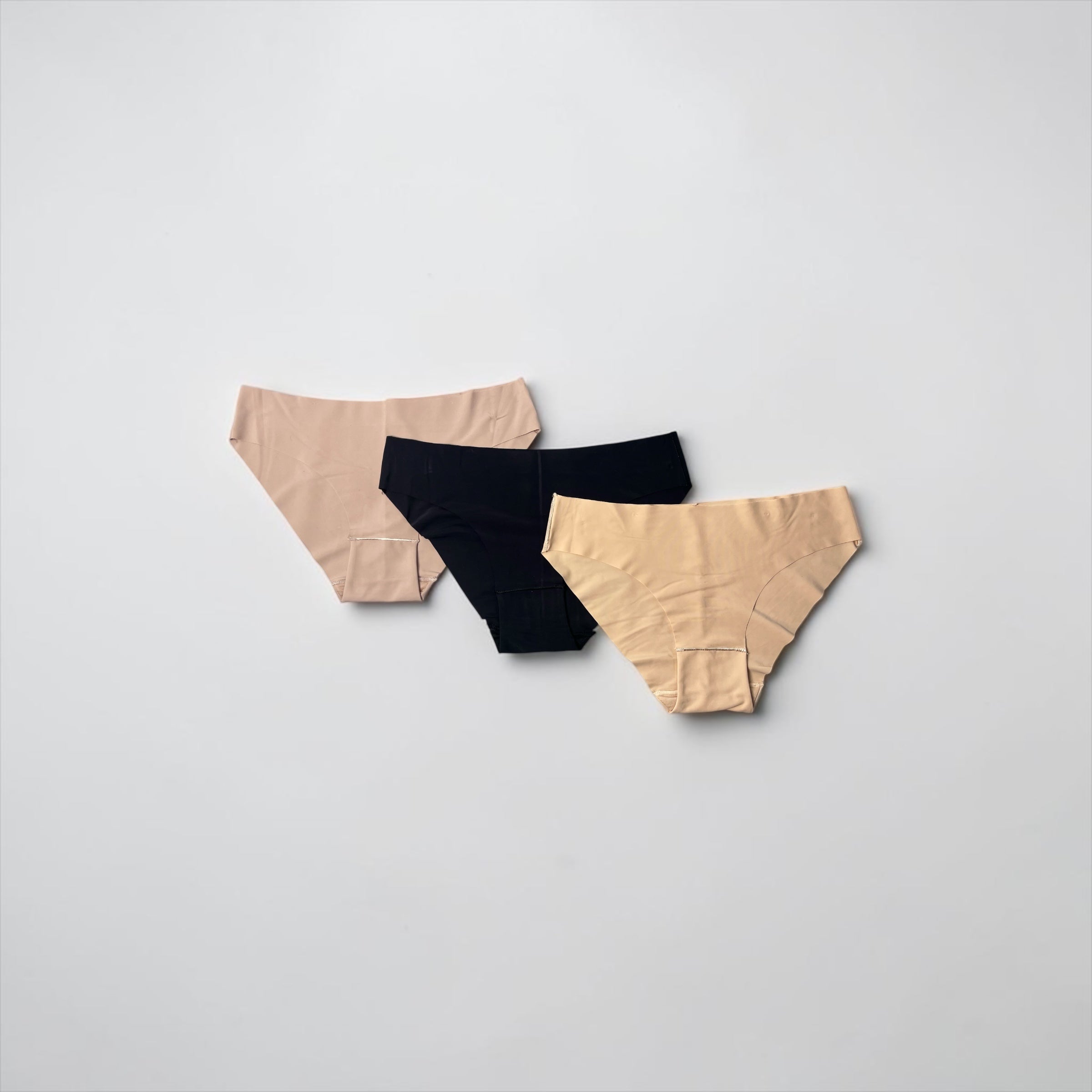 Seamless underwear