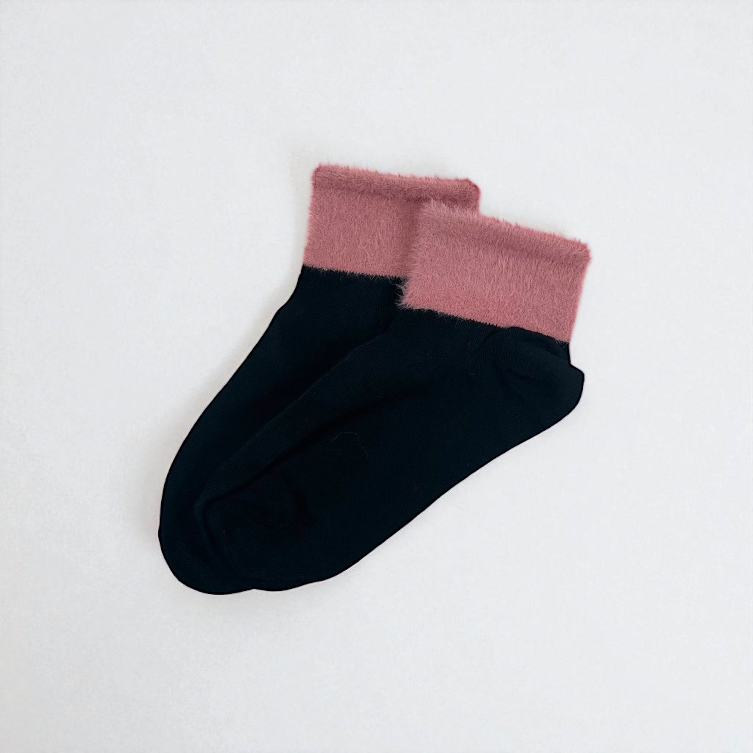 Κάλτσες με Fluffy Τελείωμα