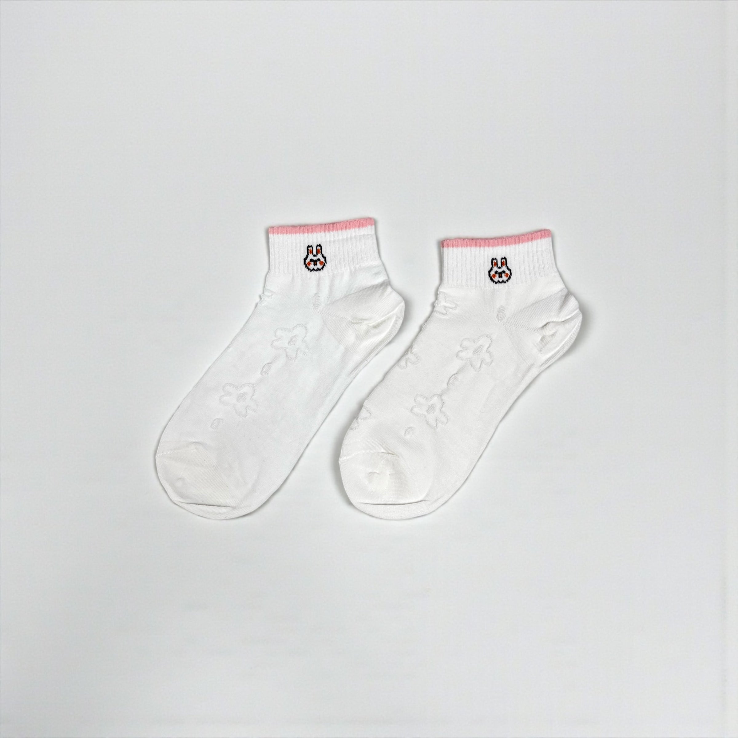 Λευκές Ανάγλυφες Κάλτσες