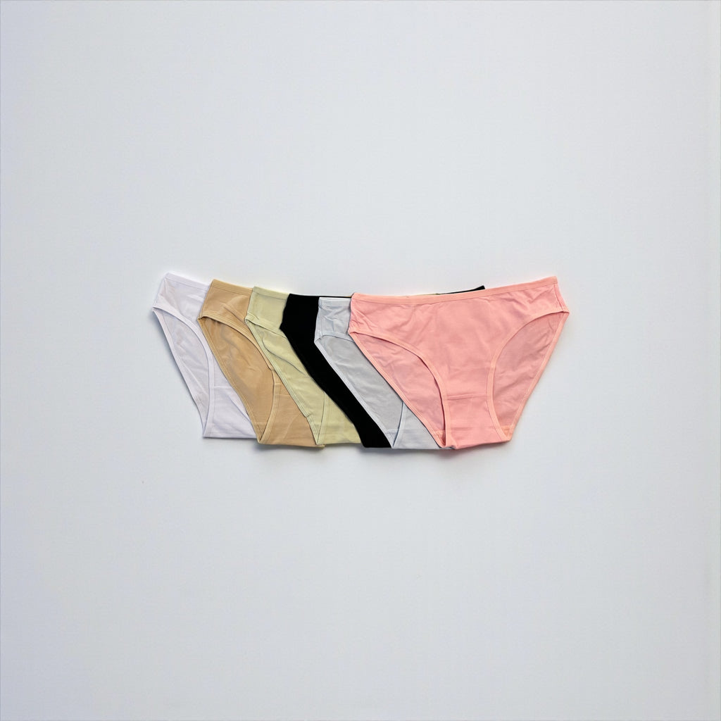 Cotton briefs in a classic line