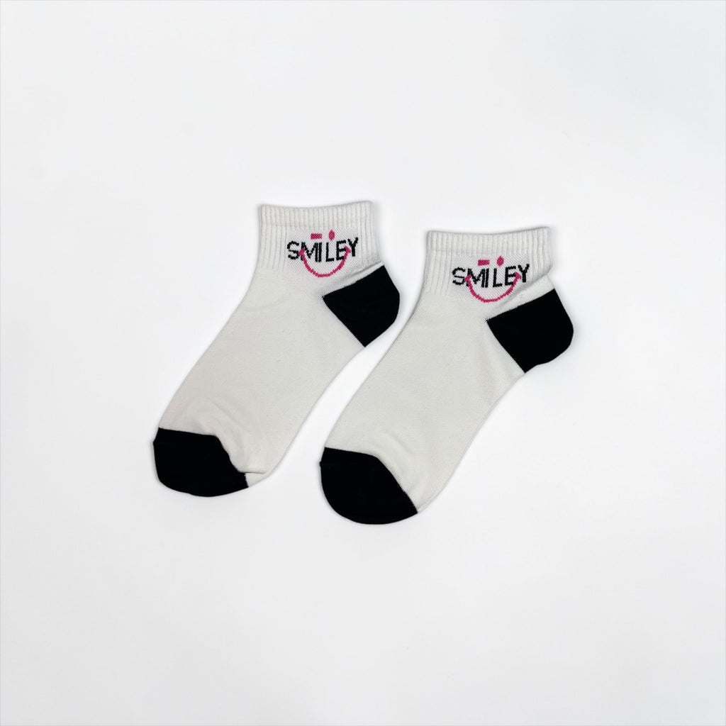 Γυναικείες κάλτσες με σχέδια σε ροζ & μπλε αποχρώσεις