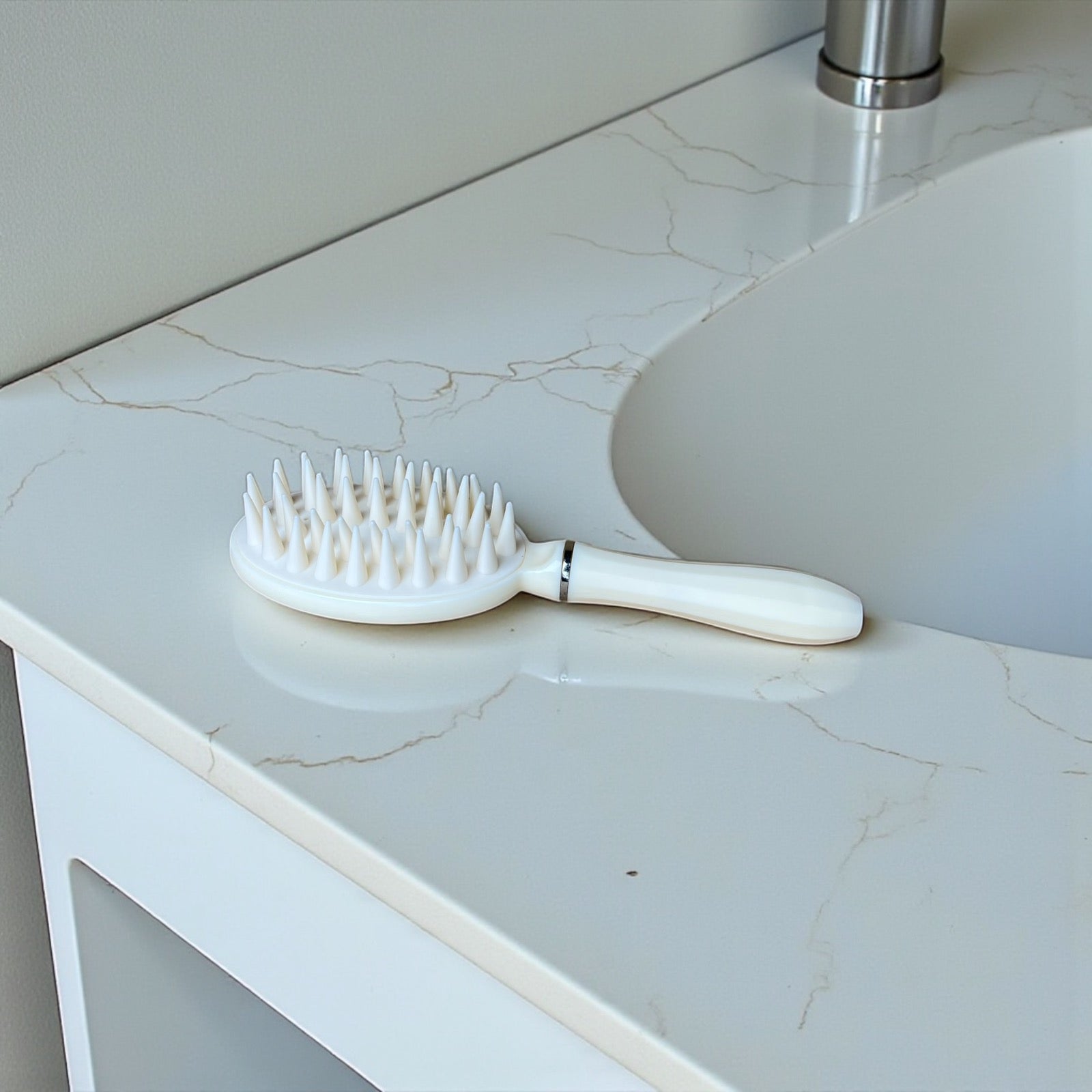 Βούρτσα Μασάζ Κεφαλιού Ivory White